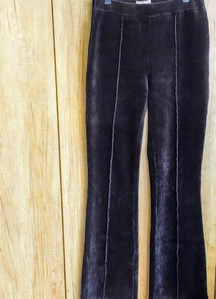 Пікантні чорні вельветові брюки клеш зі стрілками (плотний стрейч, р.46, h&m)2 фото