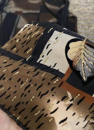 Ассиметричная нарядная кофточка с сеточкой и блёстками коричневая10 фото