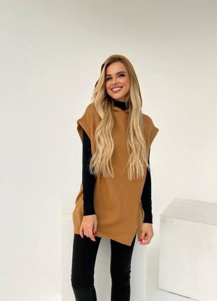 Жилетка з капюшоном