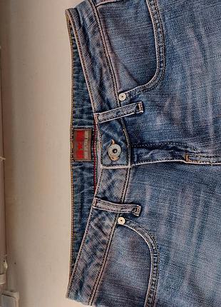 Жіночі шорти