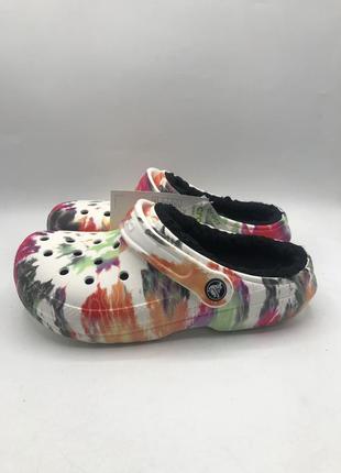 Утеплені  крокси crocs classic lined tie dye clogs (206341-0с4) оригінал3 фото