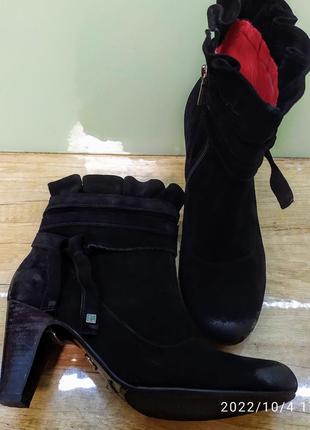 Вишукані фірмені замшеві черевики чоботи демі з широким голенищем jette joop (італія, р.39)7 фото