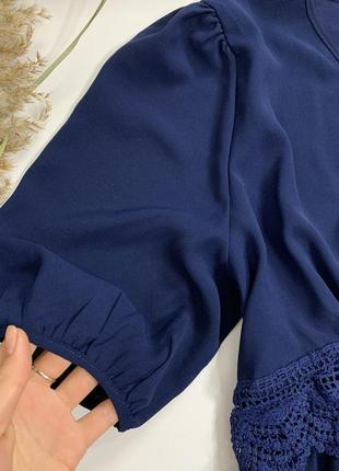 Сукня міді темно синя шифонова з об’ємними рукавами3 фото
