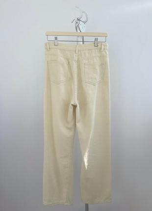 Молочные прямые джинсы3 фото