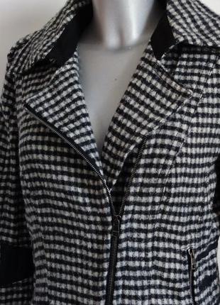 Вовняний жакет marc cain в клітинку