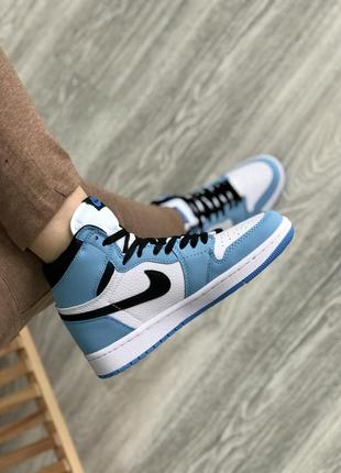 Жіночі кросівки  jordan 1 retro high ‘university blue женские кроссовки джордан