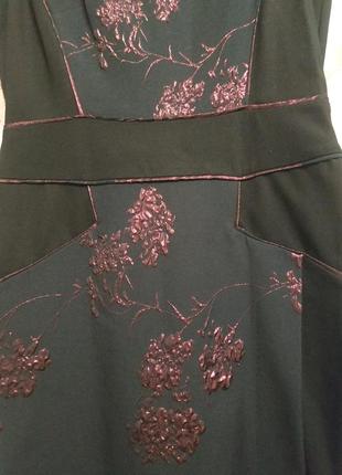 Роскошное платье футляр с красивым декором 14 р10 фото