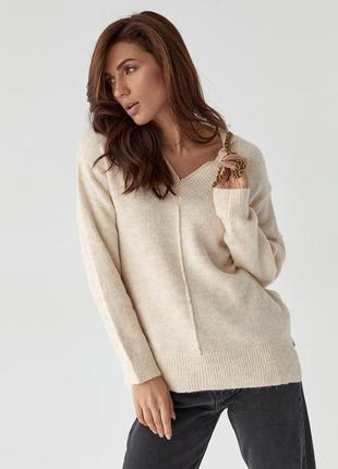 В'язаний жіночий пуловер з v-подібним вирізом5 фото