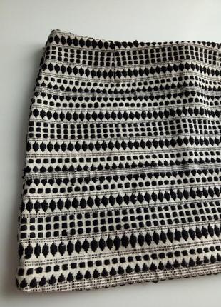 Юбка мини из фактурной ткани