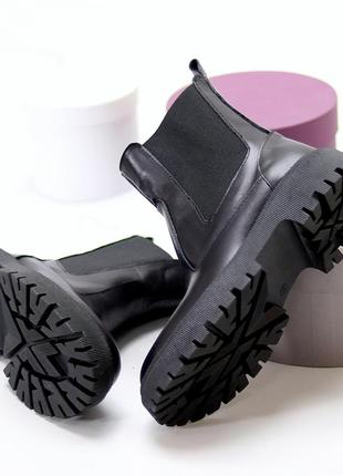Стильні жіночі шкіряні чорні зимові черевики челсі натуральна шкіра