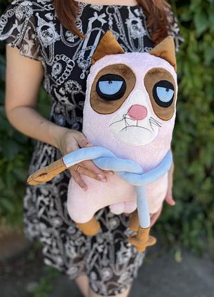 Игрушка кот с висячими лапками , кот угрюмый