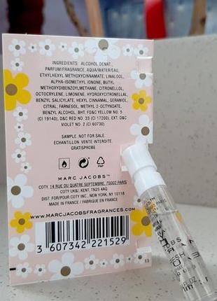 Marc jacobs daisy eau so fresh💥оригинал миниатюра пробник mini spray 1,2 мл книжка4 фото