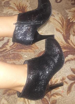 Чоботи осение 38 розмір