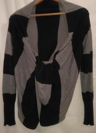 Очень  хороший трикотажный фирменный  кардиган (made in bangladesh )
