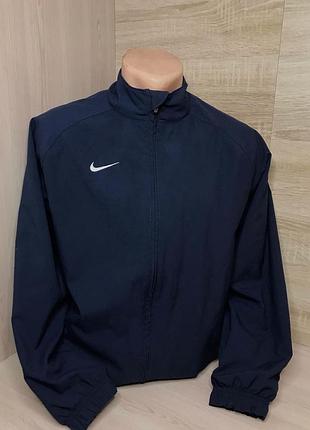 Вітровка nike