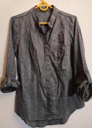 Блуза у клітинку