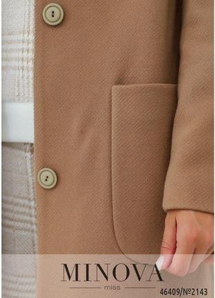 Однотонное модное пальто бежевое на осень 2022, размер от 42 до 484 фото