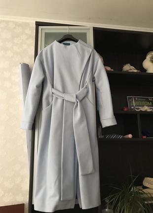 Пальто нежно голубое демисезон