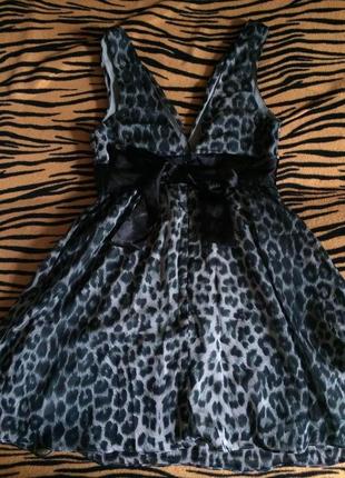 Симпатичное платьице в леопардовый принт2 фото