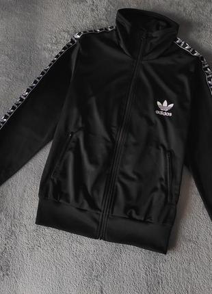 Олимпийка с лампасами adidas