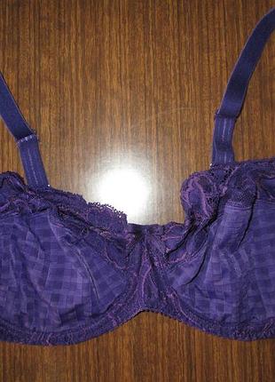 Бюстгальтер