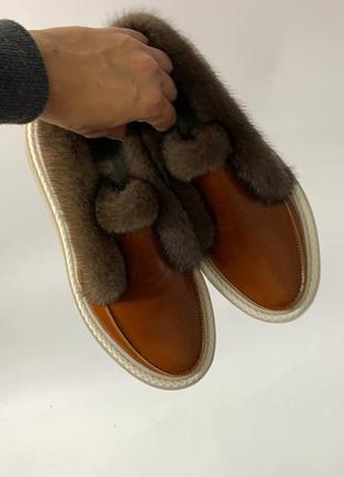 Шикарні лофери з натуральної шкіри та хутра норки ботинки осінні зимові черевики