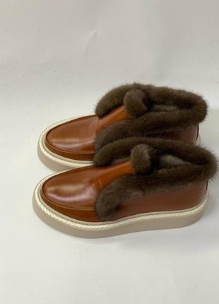 Шикарні лофери з натуральної шкіри та хутра норки ботинки осінні зимові черевики