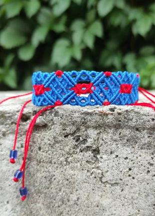 Чоловічий браслет ручного плетіння макраме "grozovik" (синьо-червоний)2 фото