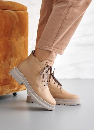 Жіночі зимові черевики з натуральної шкіри