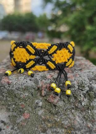 Чоловічий браслет ручного плетіння макраме "lipets" (жовто-чорний)2 фото