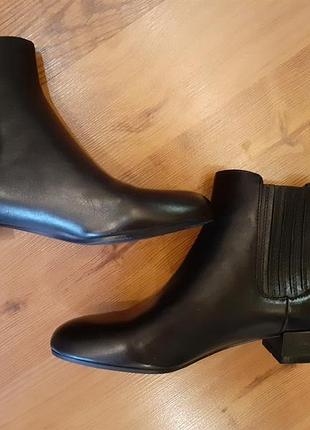 Кожаные демисезонные ботинки маленький размер 35- 35.5, 22,5 см новые