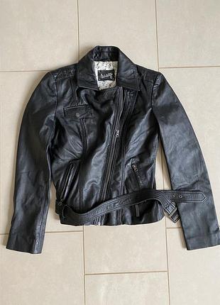 Шкіряна куртка розмір м