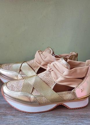 Кросівки від gioseppo sport chic