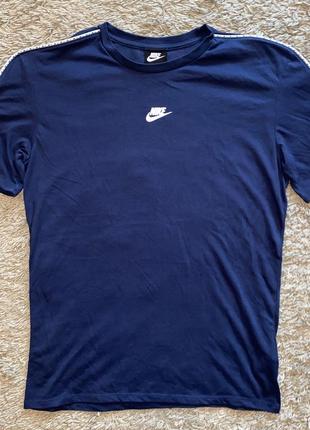 Футболка nike sportswear tee, оригінал, розмір м