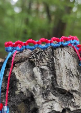 Чоловічий браслет ручного плетіння макраме "zhniven'" (червоно-синій)6 фото