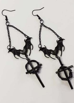 Крутые серьги в стиле рок готика крест сережки крестики кульчики летучая мышь сердце3 фото