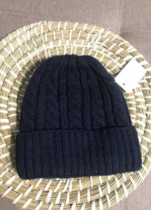 Шикарна шапочка, тепленька на зиму, чорного кольору👌1 фото