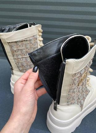 Женские люксовые бежевые кремовые трикотажные ботинки сапожки с молнией сзади на меху осень зима в стиле диор4 фото