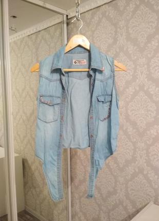 Безрукавка джинсова