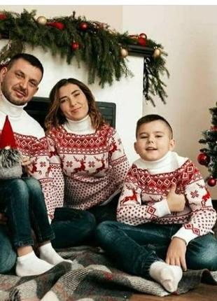 Теплий новорічний светр із оленями family look9 фото