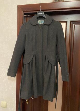 Пальто жіноче