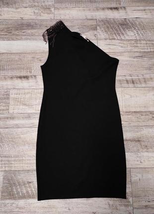 Чорна коктейльна сукня по фігурі на одне плече плаття футляр з шипами
