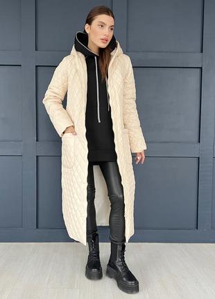 Женское длинное демисезонное молочное пальто с капюшоном3 фото