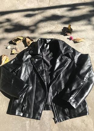 Кожанка на дівчинку