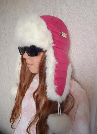 Зимова яскрава шапка для дівчини1 фото