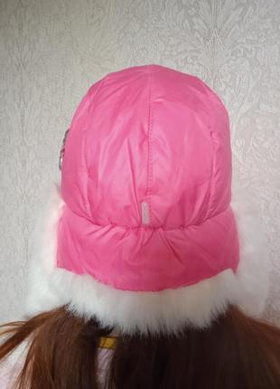 Зимова яскрава шапка для дівчини3 фото