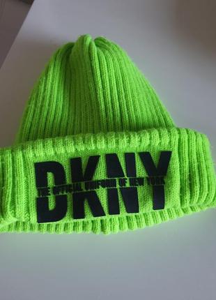 Шапка dkny