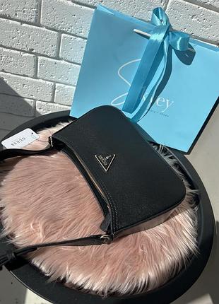 Сумка багет guess