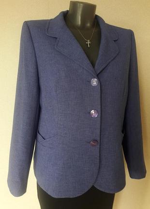 Красивый,яркий,стильный пастельно-фиолетовый пиджак eastex