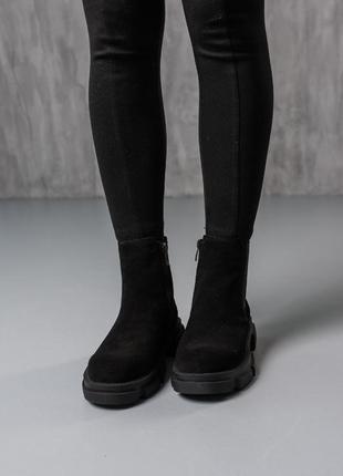 Стильні черевики челсі на резинці,чоботи чорні замшеві демі,демісезонні осінні,весняні (осінь-весна 2022-2023)7 фото